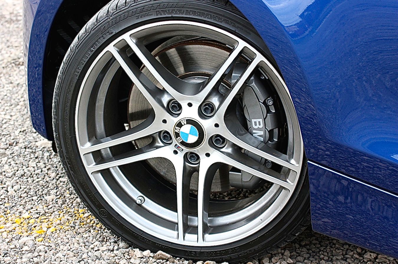 4 NEW OEM BMW 135i M SPORT Performance 313 18 inch WHEELS TIRES